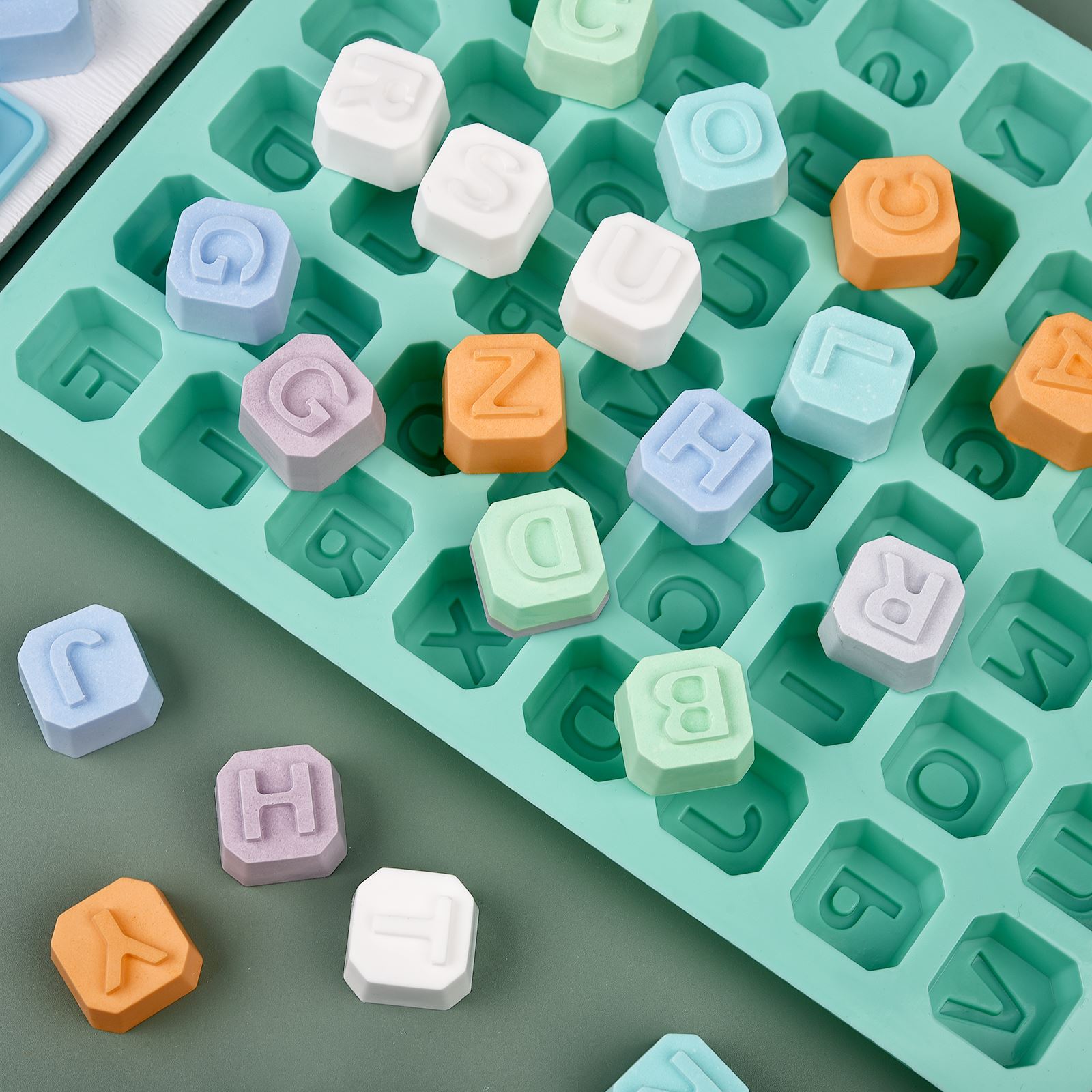 48-Buchstaben Enghish Alphabet – Soap Making Material Bewertung und Preis