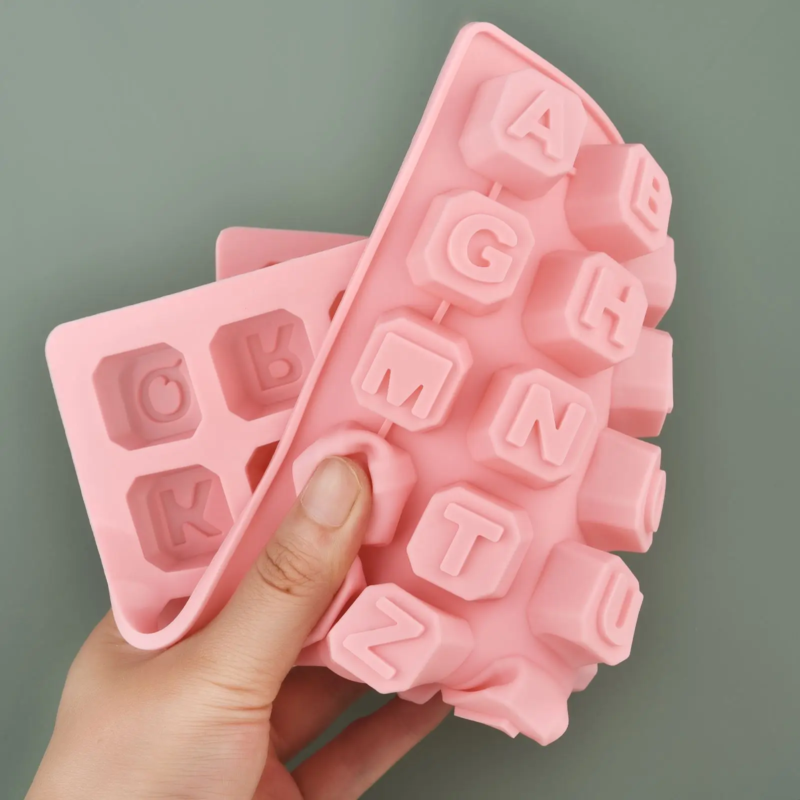 48-Buchstaben Enghish Alphabet – Soap Making Material Bewertung und Preis